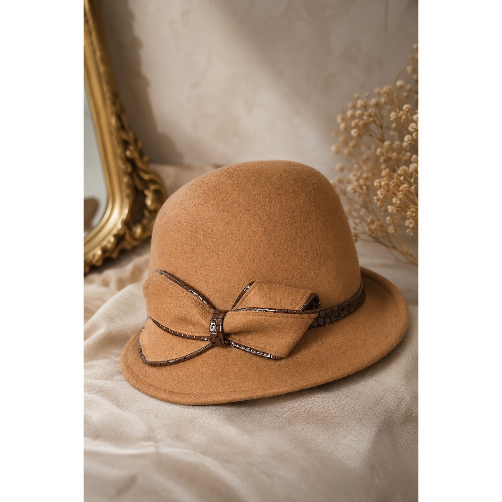 Galliano Sorbatti Italian Wool Cloche Hat Camel Brown Bow Accent Made in Italy M